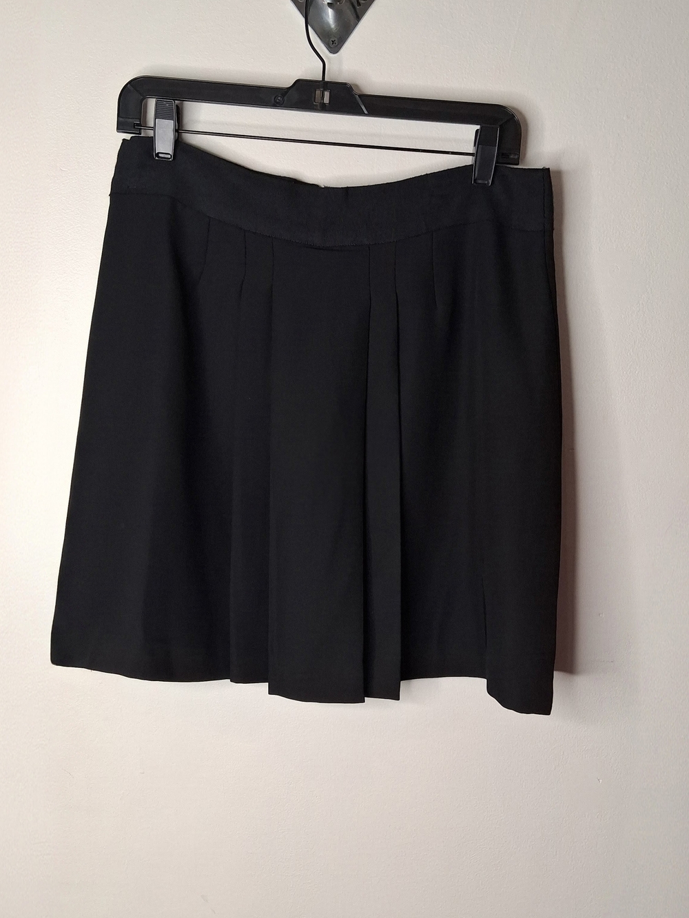 Gap Black Pleated A-Line Mini Skirt Size 6